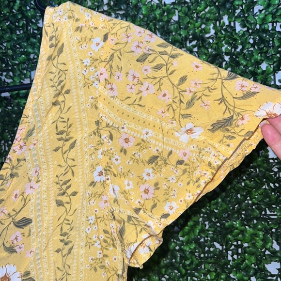 O’Neil Karly Printed Drawstring Top size small - Picture 6 of 9